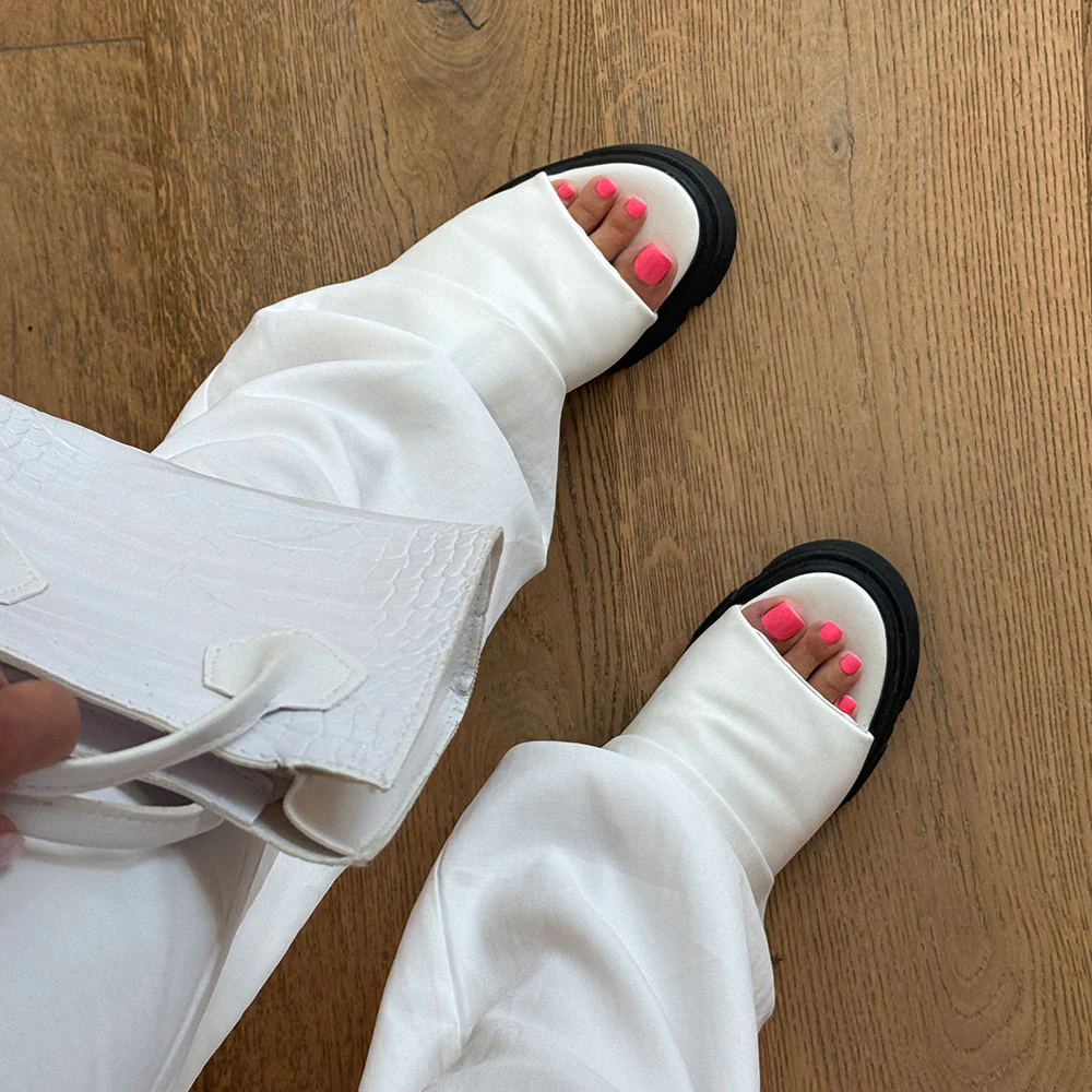 Bright Pink 3-in-1 Pedicure Polish - Image 4