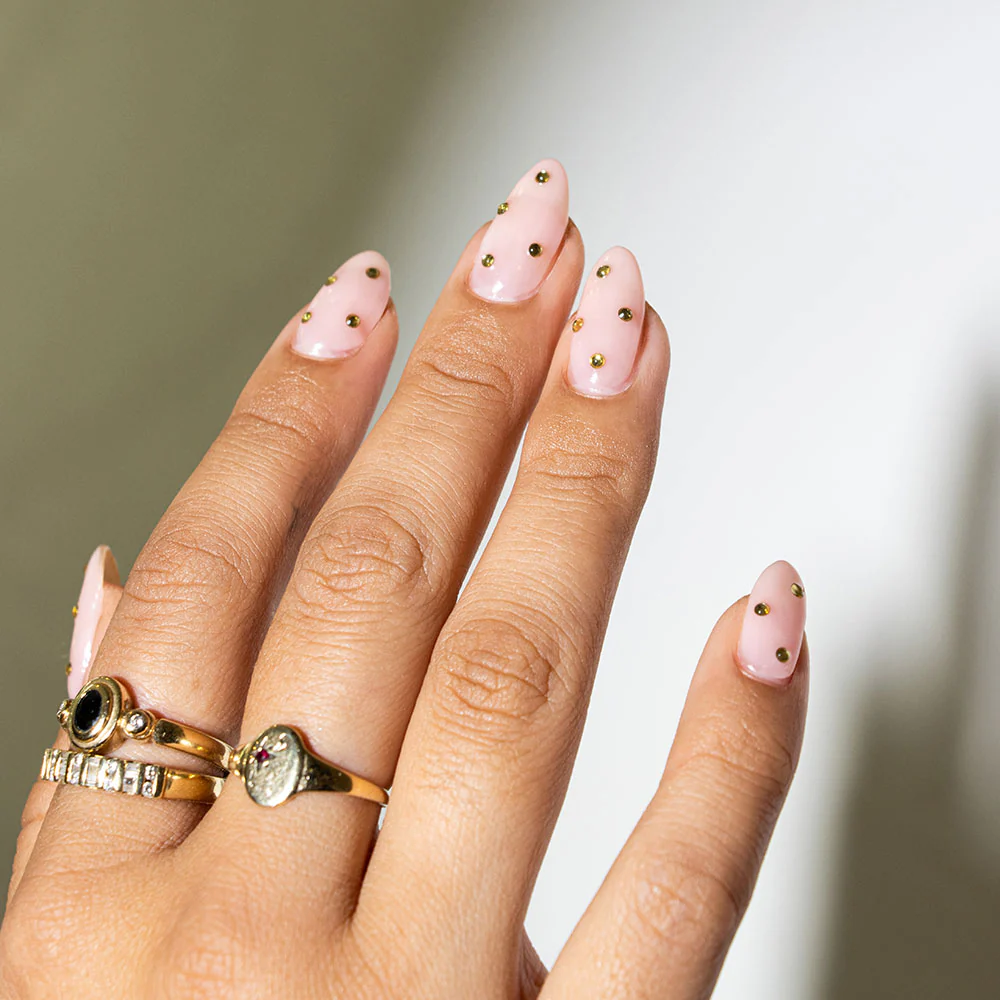 Classic Pearl and Rhinestone Nail Art Set - Image 5