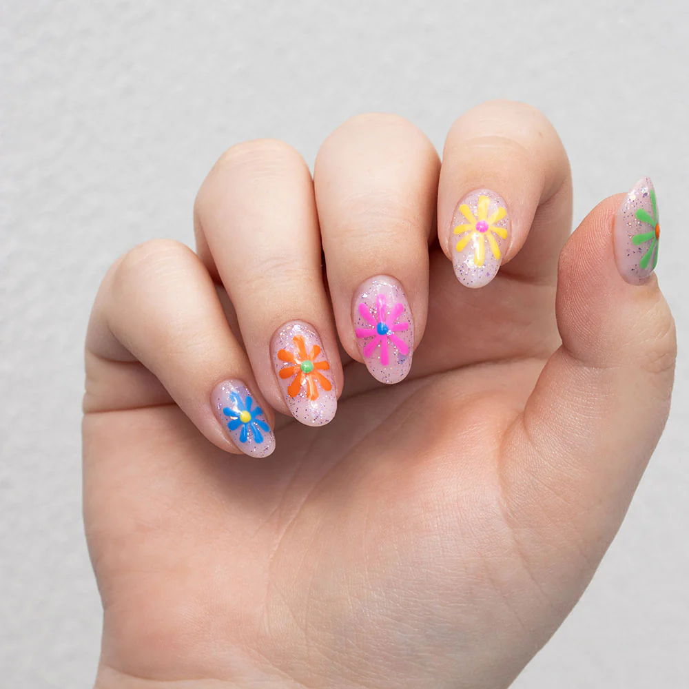 Medium Liner Nail Art Brush - Image 10