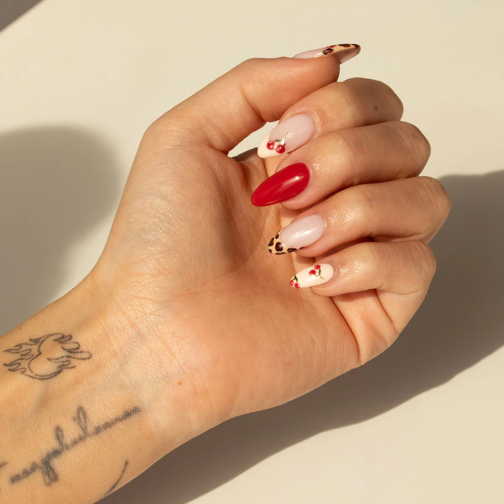 Short Liner Nail Art Brush - Image 5